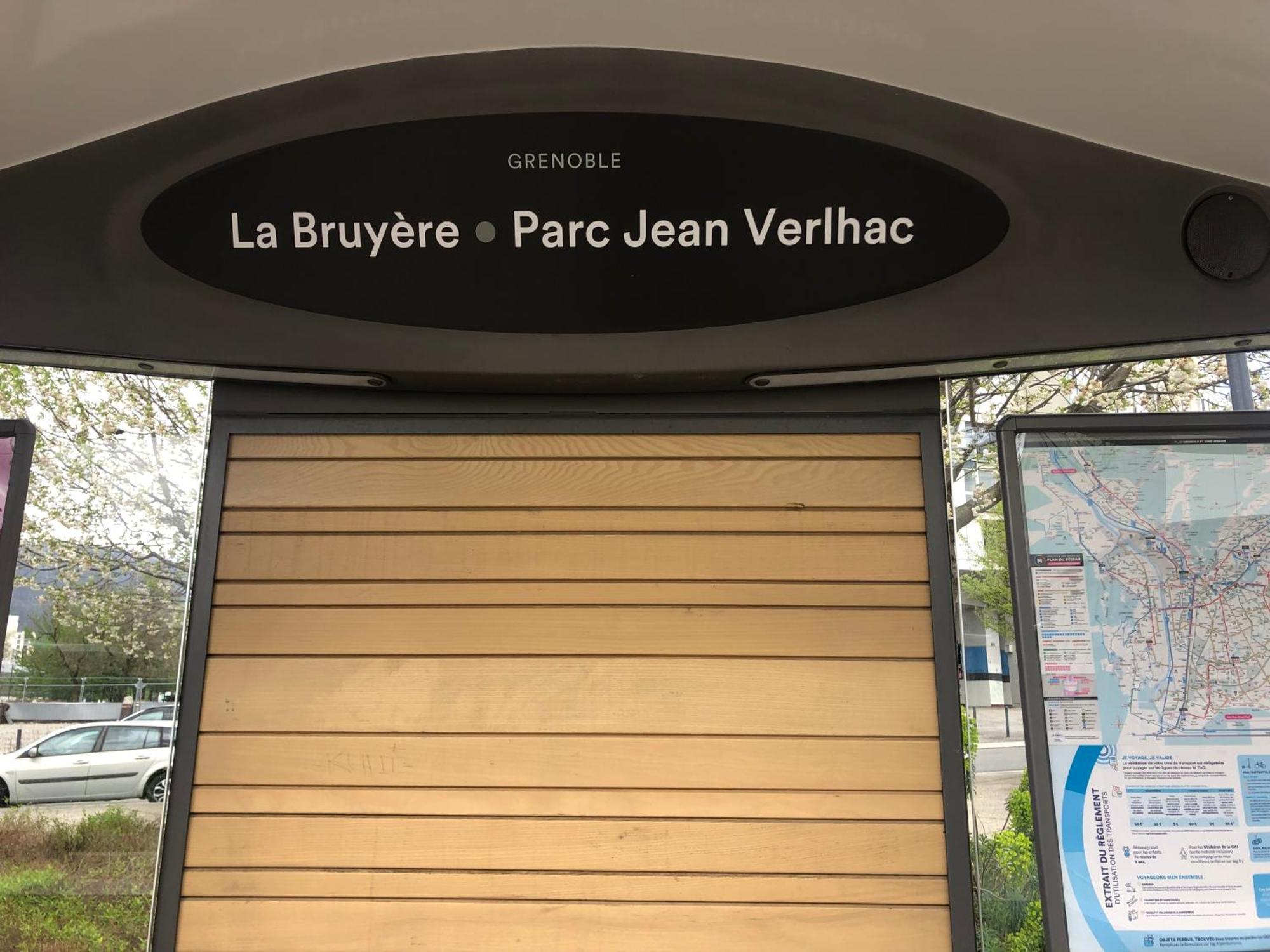 Soyeux De La Bruyere/ Grenoble*Parking Gratuit Apartment Luaran gambar