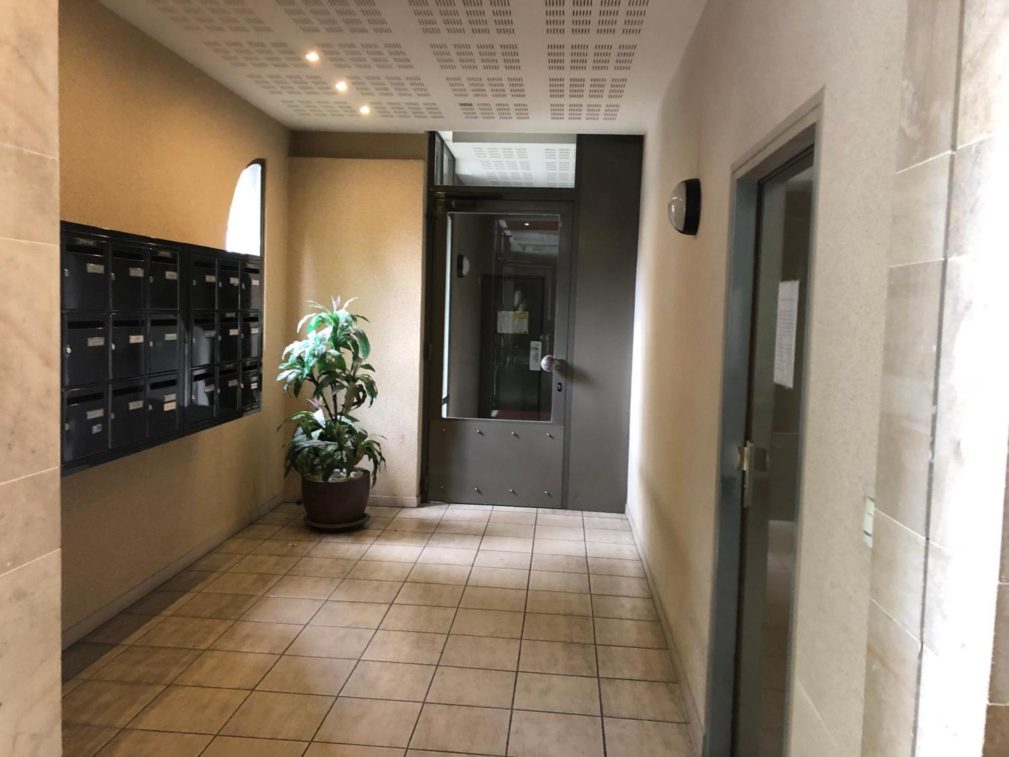 Soyeux De La Bruyere/ Grenoble*Parking Gratuit Apartment Luaran gambar
