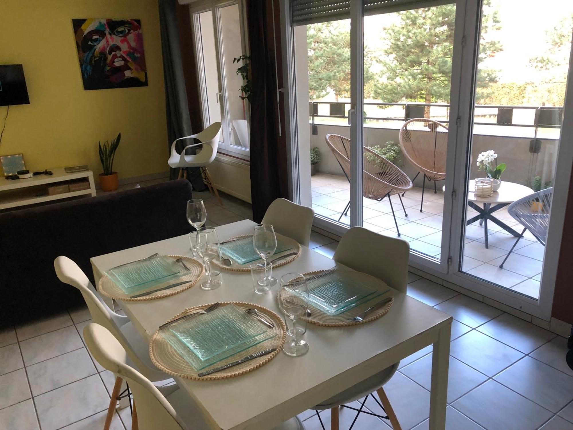 Soyeux De La Bruyere/ Grenoble*Parking Gratuit Apartment Luaran gambar